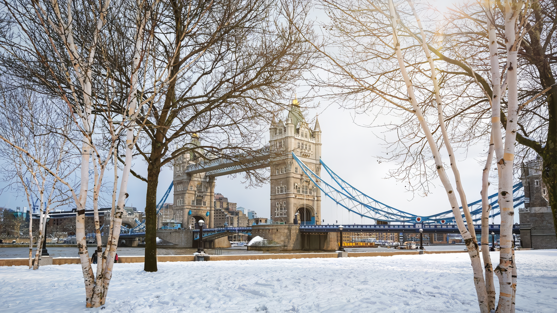 12 Days United Kingdom + Scotland by SQ (27 Dec)