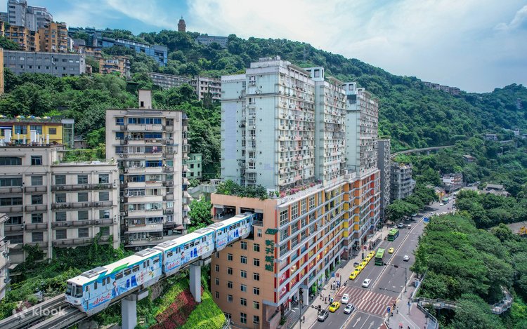 10 Days Chongqing Chengdu Wulong Jiuzhaigou By OD (16, 17 & 18 Mar)