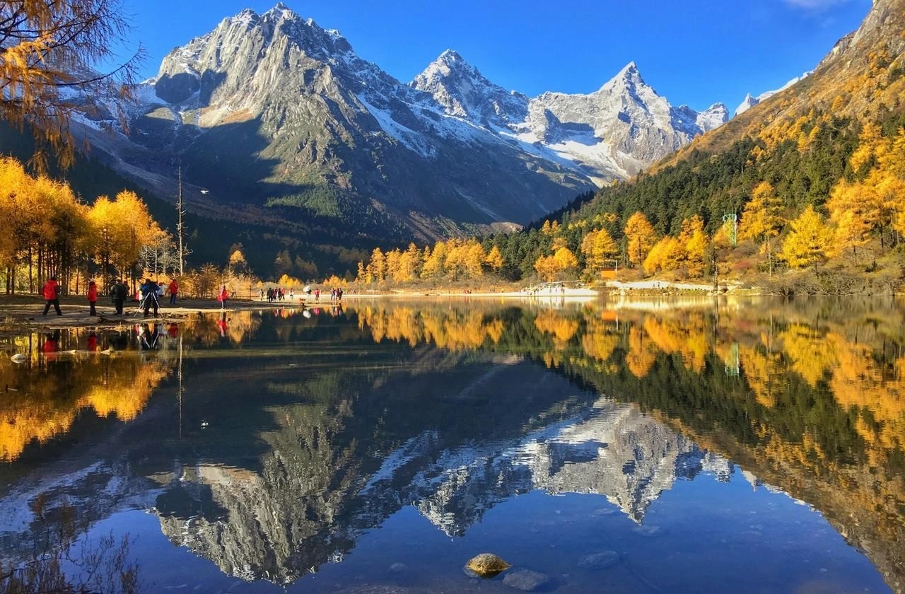 10 Days Chengdu Mt Siguniangshan Bipenggou by SQ (02 Sep)